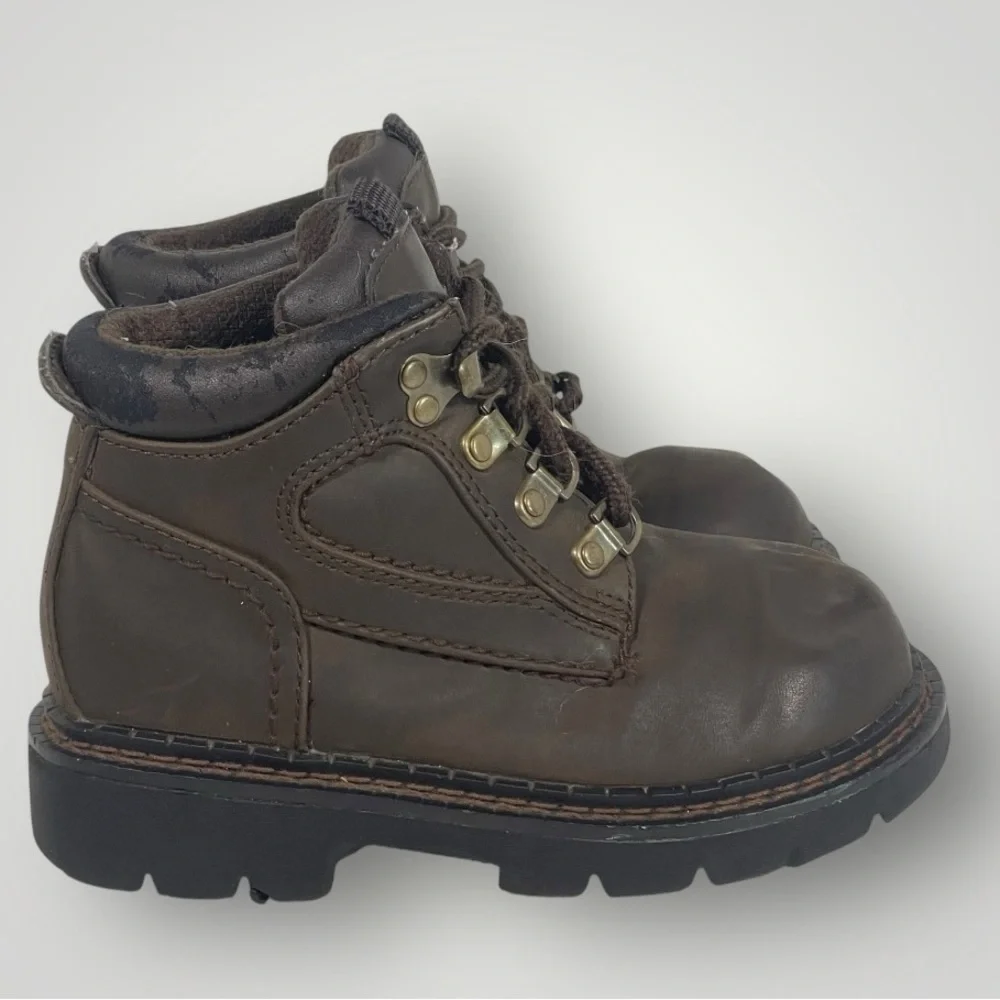 Kids leather boots size 11